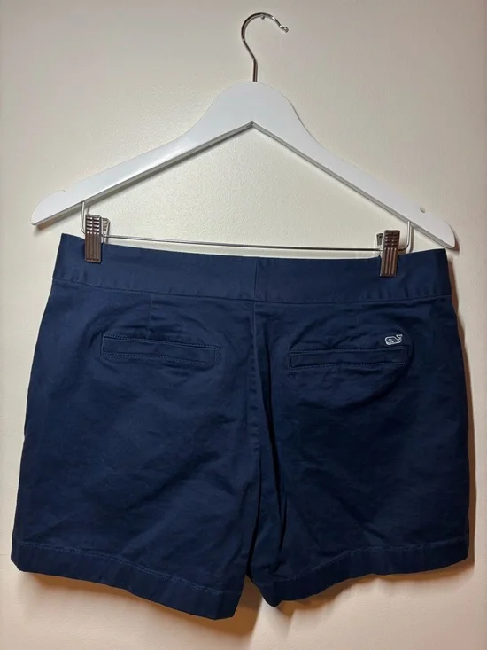 Vineyard Vines Navy Cotton Chino Shorts, size 6 - Picture 2 of 5